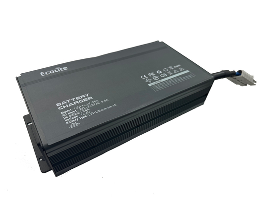 LFP 50A 14.6V RV Lityum Pil Şarj cihazı 730W Sürekli Çıkış Gücü